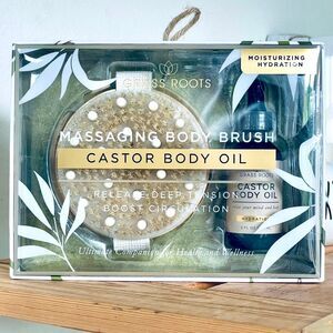 NWT GRASS ROOTS 2 Pc Massaging Body Brush & Castor Body Oil Cellulite Set